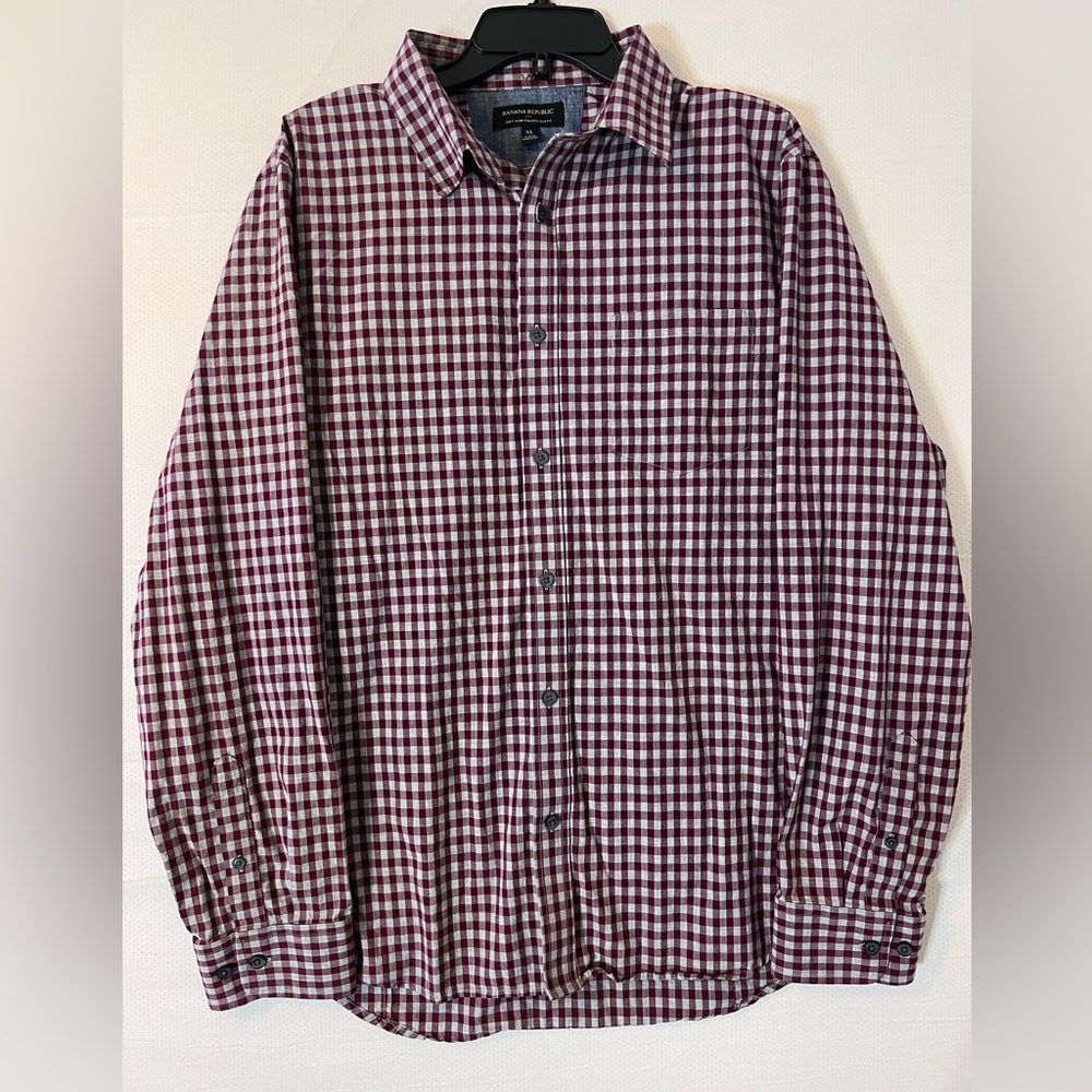 Banana Republic Men’s Button Down‎ Shirt